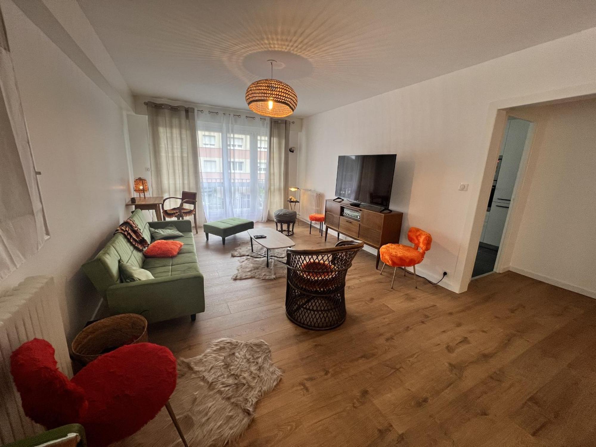Apartment The 70's - 8p - Balcon - Centre Ville-reve Au Mans